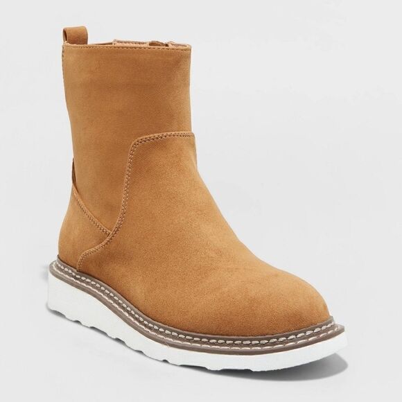 Women’s Callah Pull-On Boots - Universal Thread - Picture 1 of 6